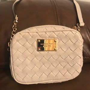 Authentic Michael Kors X body bag! Like New!